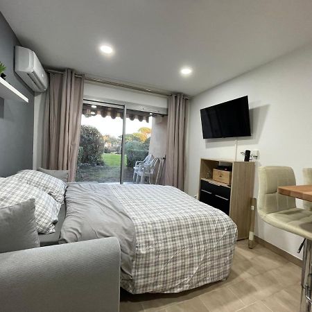 2 Pieces Climatise-Wifi / 4 Voyageurs / Boxe Prive / 2 Piscines / 2 Tennis / Petanque / Pingpong 앙티브 외부 사진